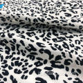 Tessuto da donna riciclato elasticizzato con stampa leopardata 100% poliestere